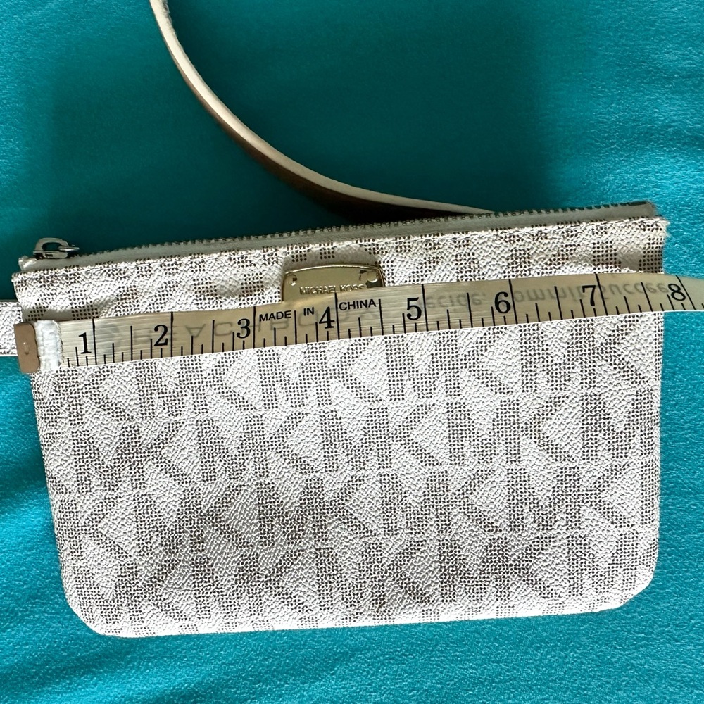 Michael Kors White and Tan Belt Bag - Picture 12 of 12